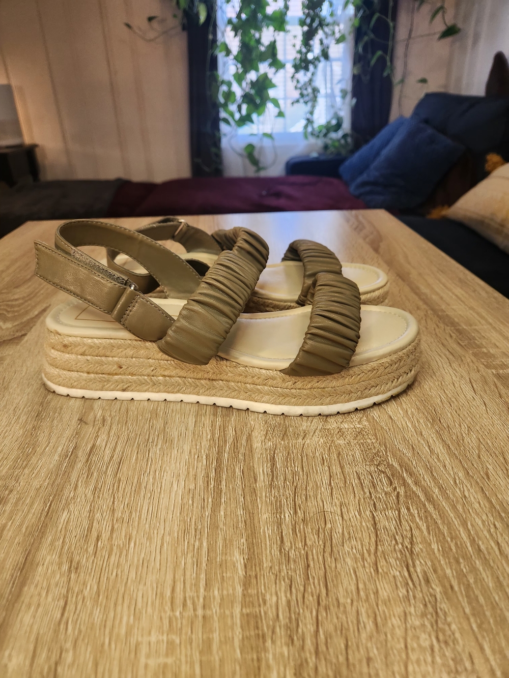 Dolce Vita Mizza Faux Leather Espadrille Platform Sandals - Picture 2 of 3